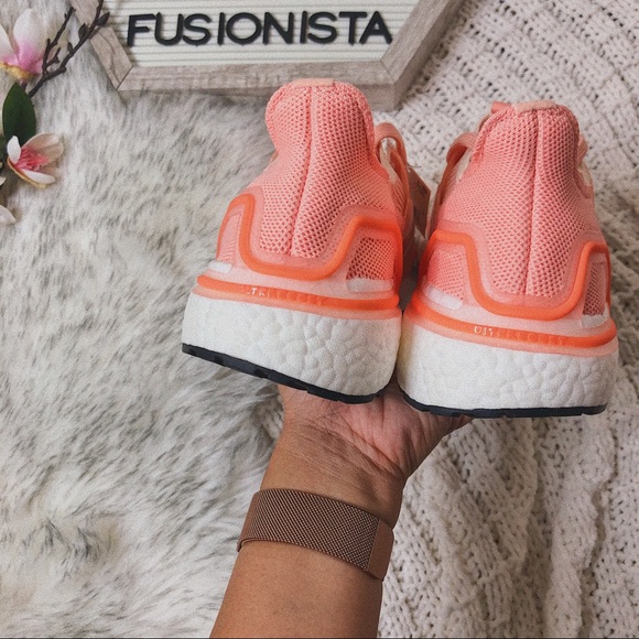 NWT 🍭Rare Adidas Ultraboost 19 Peach Pink - Picture 5 of 10